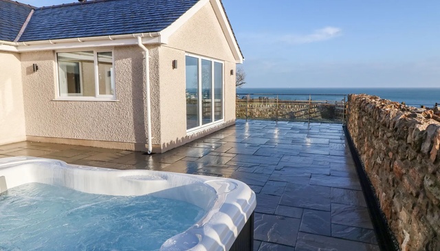 Hot Tub Cottages Anglesey