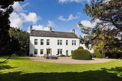 Cheviot Manor