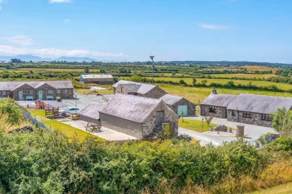 Glan Morfa Lodge Retreat