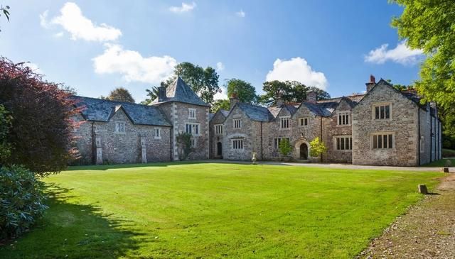 Large Cottages Devon 