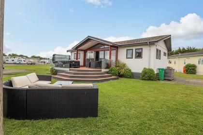 The Paddocks Lodge Park