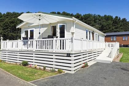 Cayton Bay Holiday Park 
