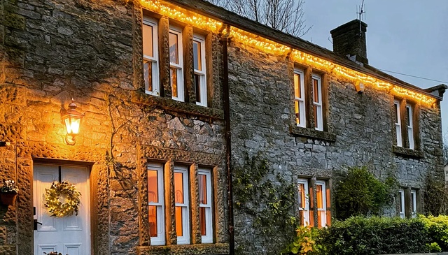 Last-Minute Cottages Peak District
