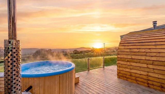 Peak District Lodges