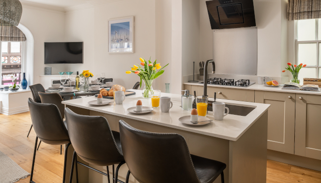 Large Cottages in Dorset