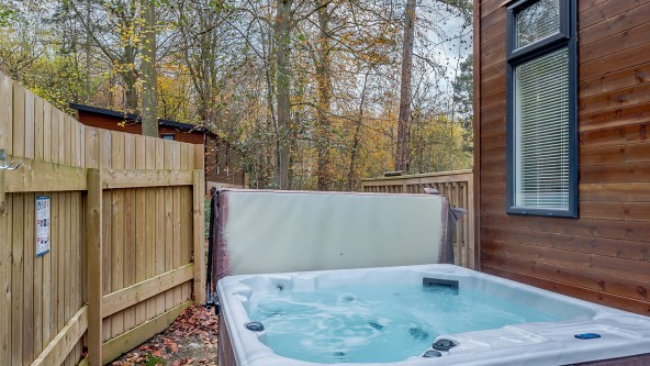 Kenwick Woods Hot Tub