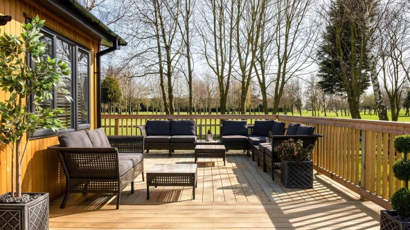 Laceby Manor Resort & Spa Decking