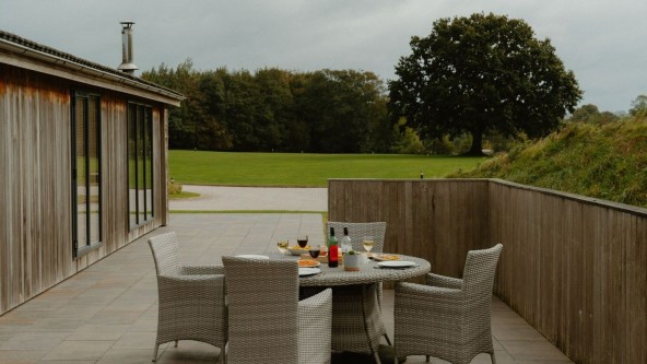 Outdoor Dining North Lakes