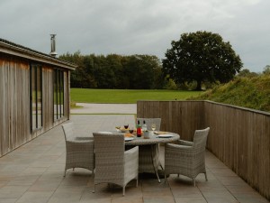Outdoor Dining North Lakes