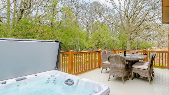Landal Rockingham Forest Hot Tub