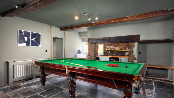 Landal Whalesborough Pool Table