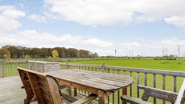 Decking Landal Woodland Lakes