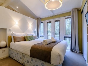 Bedroom Landal Woodland Lakes
