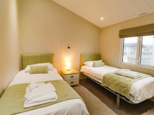 Twin room in 2 Bedroom Lodge