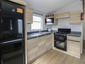 Lido Beach Holiday Park - Accommodation Kitchen