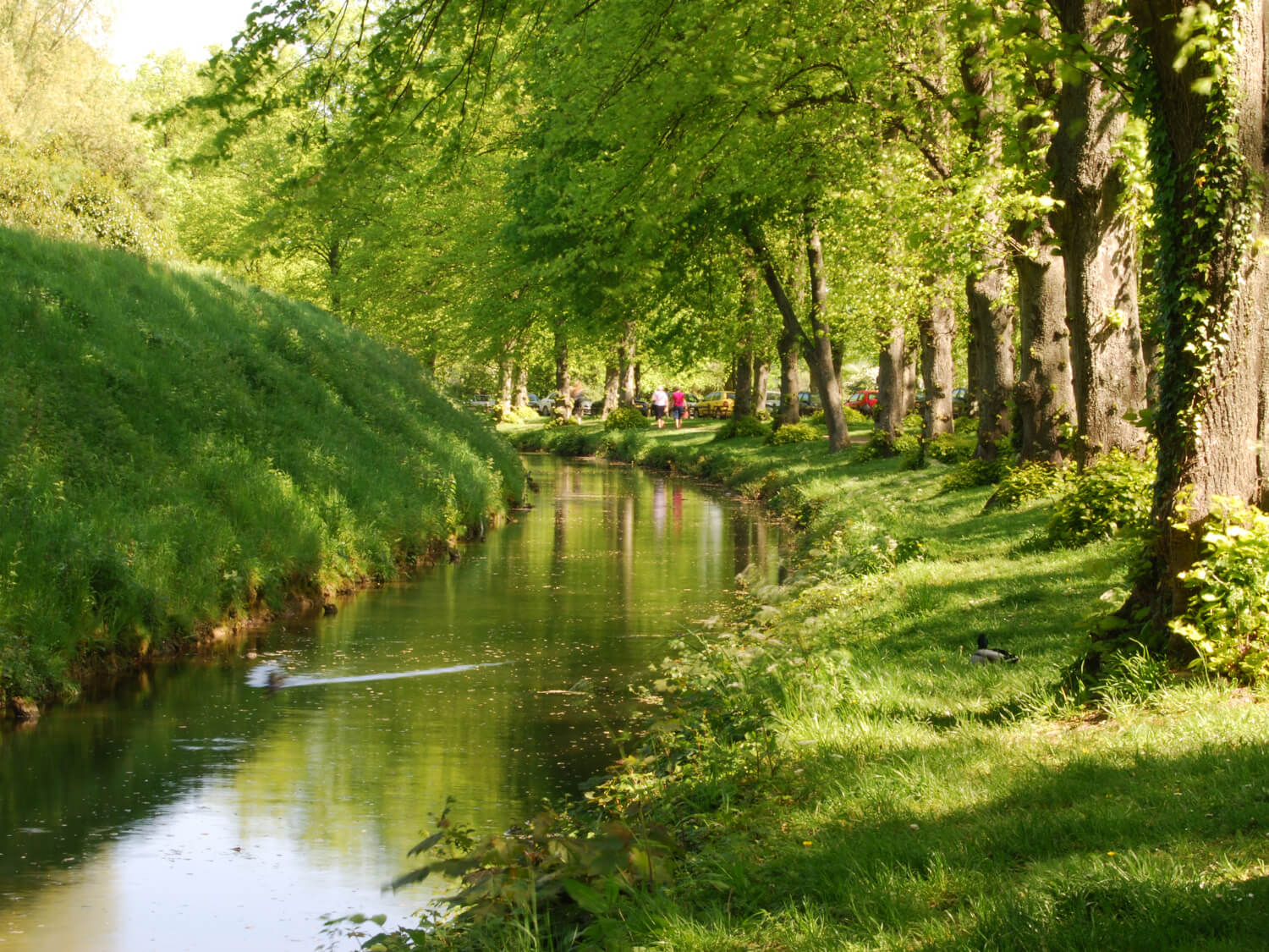 Marine Court - Stream near Arundel Castle