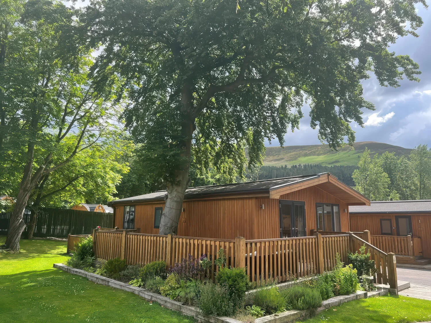 Dovestone Holiday Park - Lodge Exterior