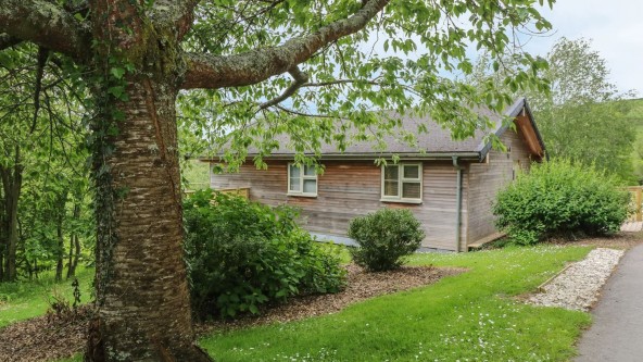 Stonerush Lakes Lodges