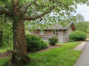 Stonerush Lakes Lodges