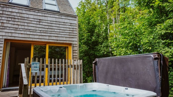 Burnbake Forest Lodge Hot Tub