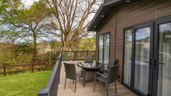 Decking Manleigh Park