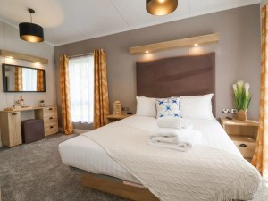 Bedroom Manleigh Park Lodge