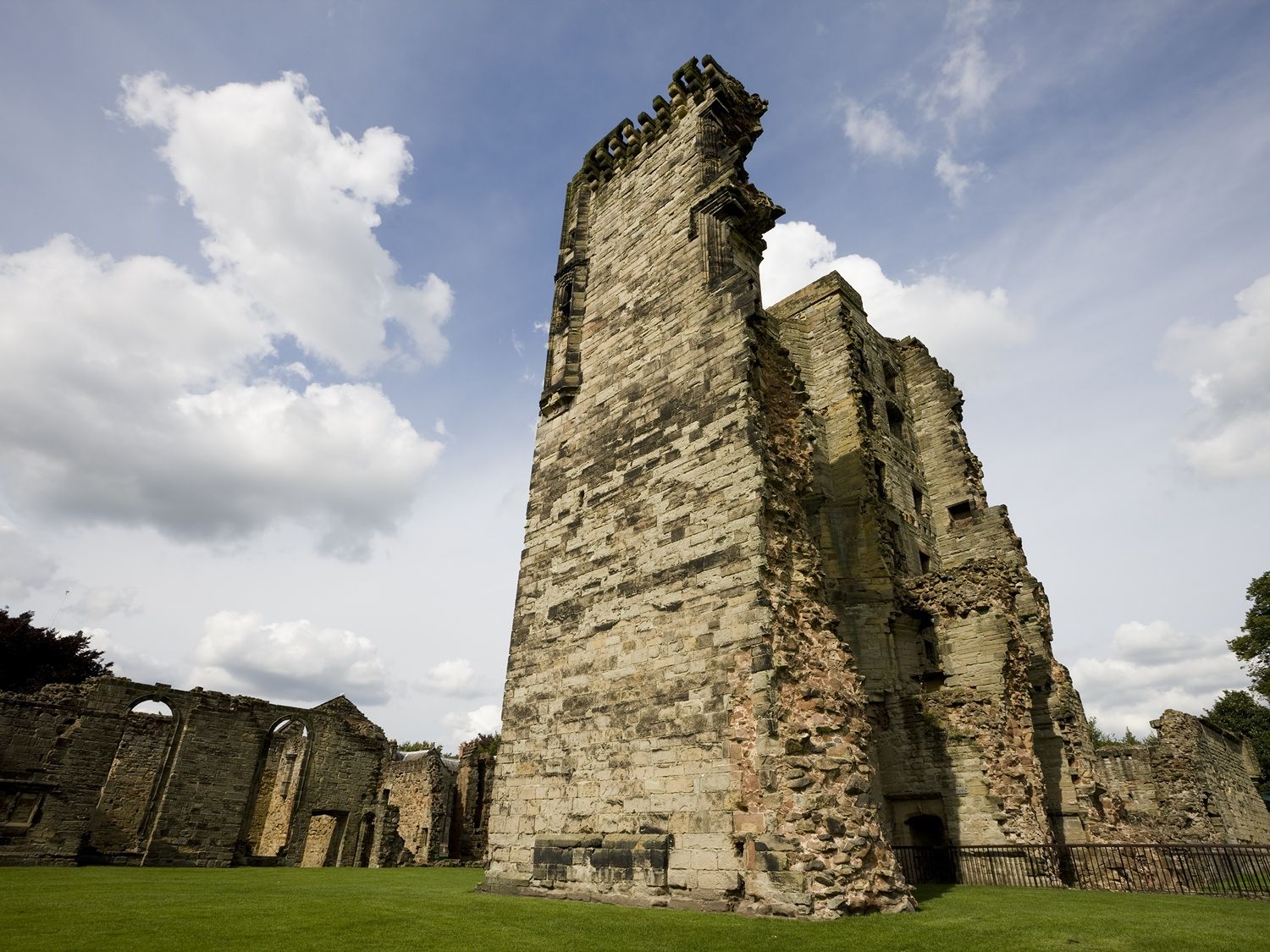 Ashby-de-la-Zouch Castle