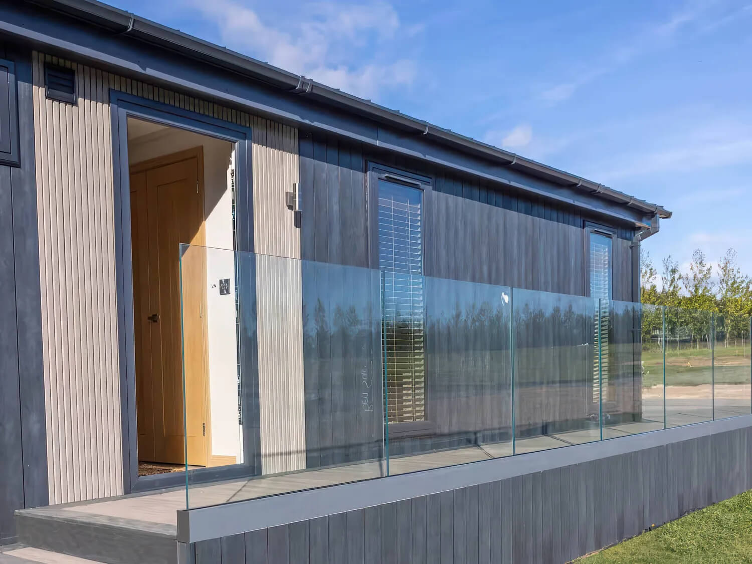 Keld Spring Lodge Retreat - Isca Lodge With Decking Exterior (Side Entrance)