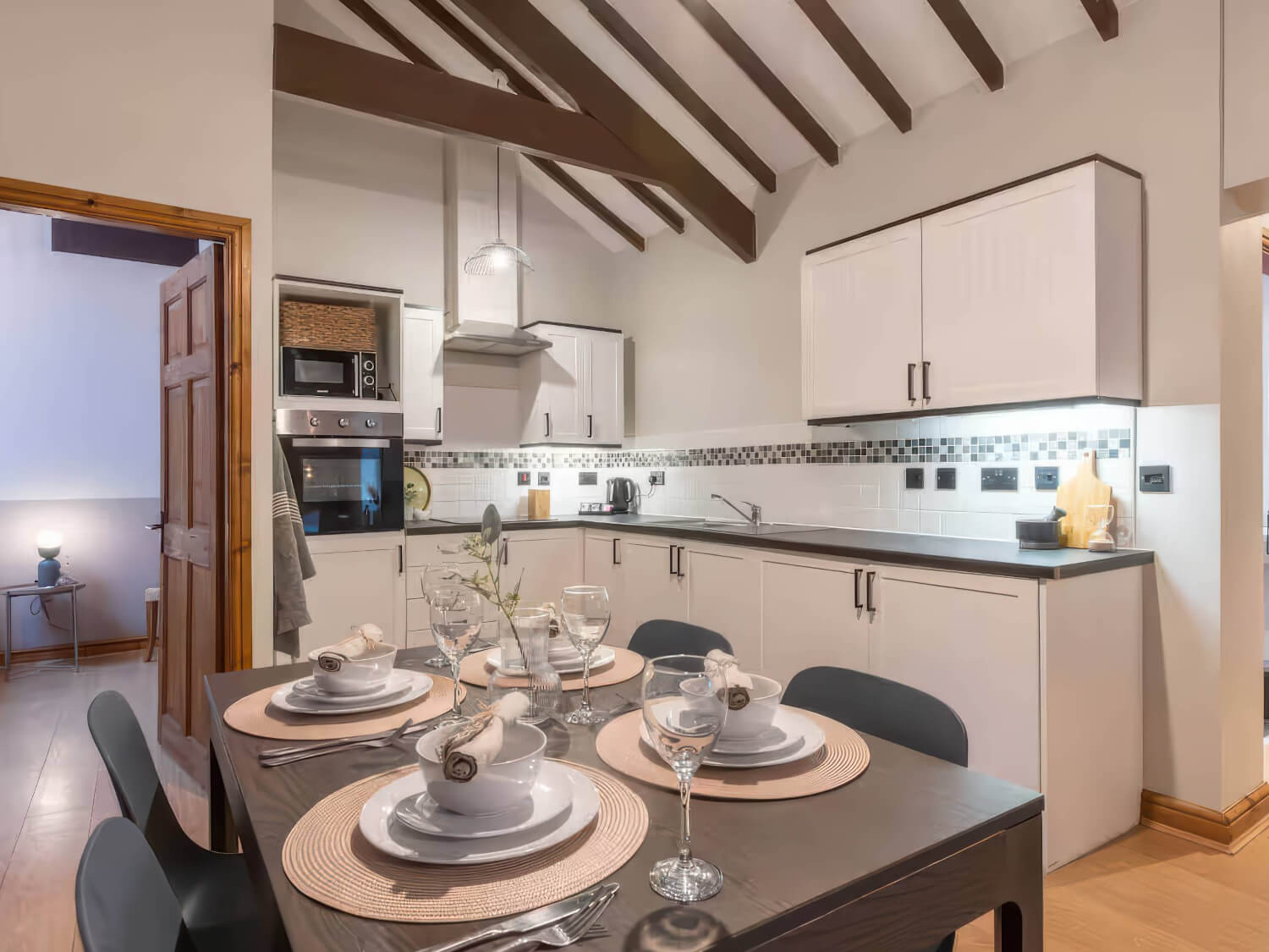 Glan Morfa Lodge Retreat Swan Cottage Kitchen