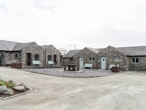 Glan Morfa Lodge Retreat Main Park