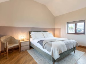 Glan Morfa Lodge Retreat Wren Cottage Bedroom