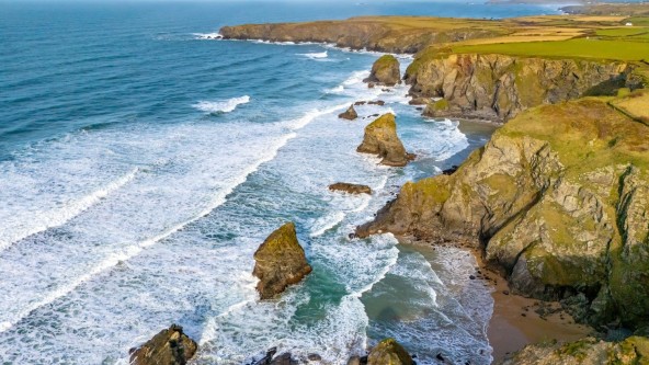 Bedruthan Steps coast
