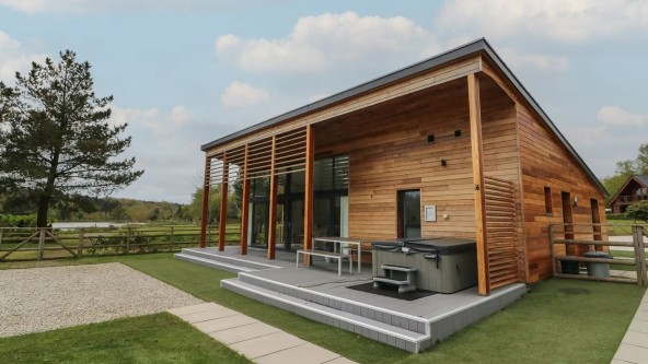 Hot Tub Stafford Moor Fishery