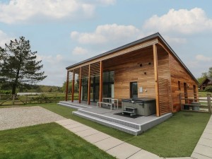 Hot Tub Stafford Moor Fishery