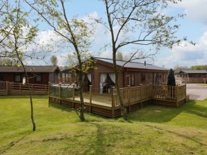 South Lakeland Leisure Village - Lodge Exterior