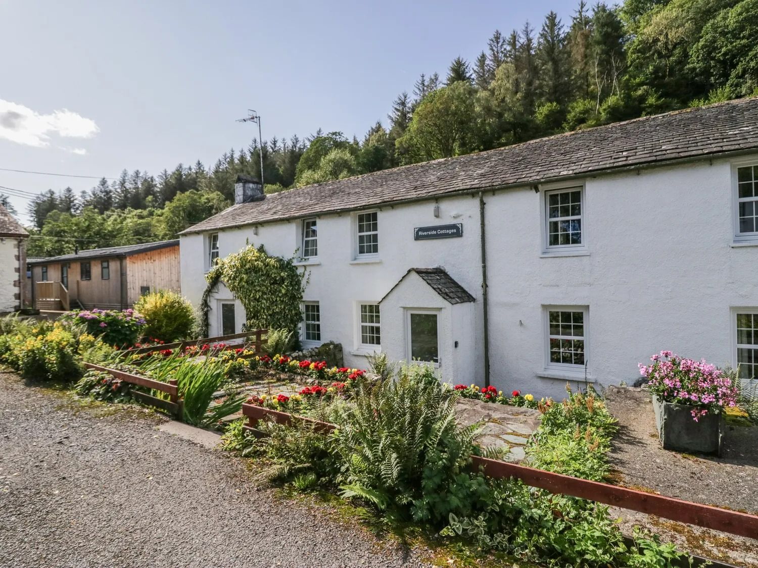 Cottage Low Briery