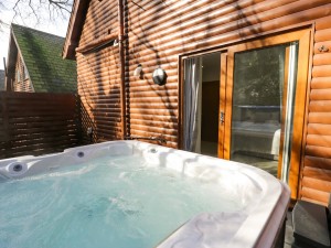 Marian Resort & Spa - Lodge with Hot Tub