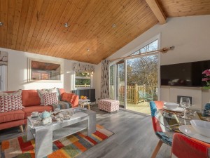 Oaks One living space