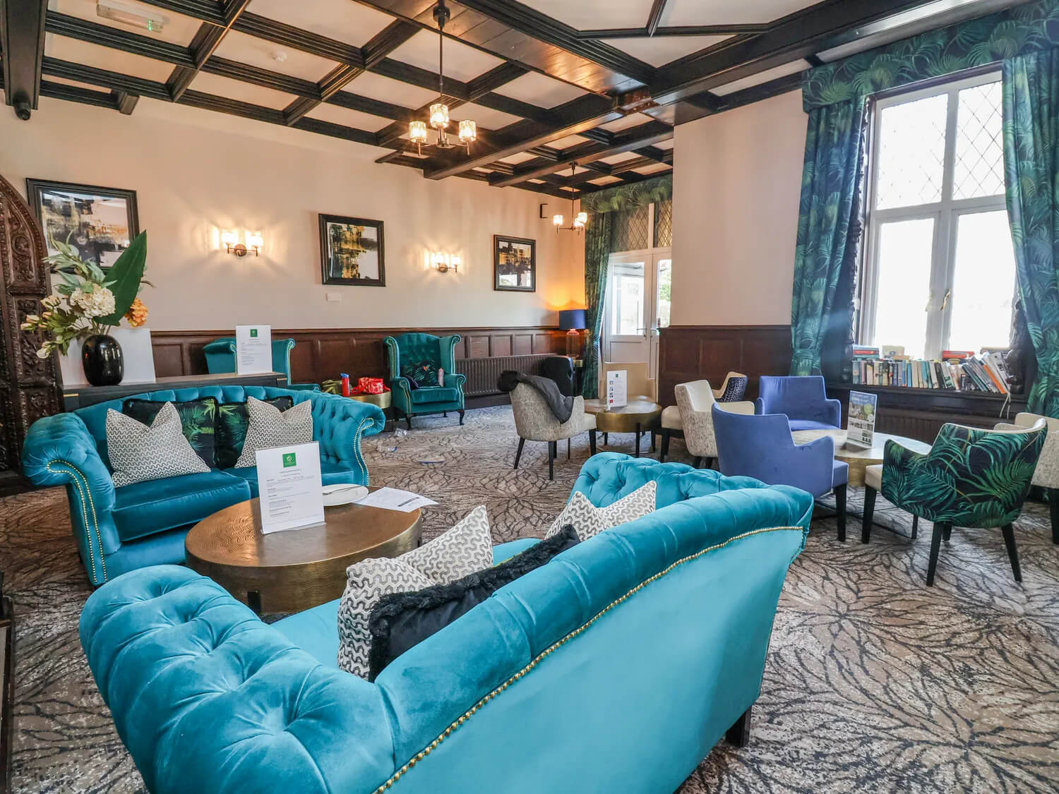 Woodlands Hall Holiday Park - Bar