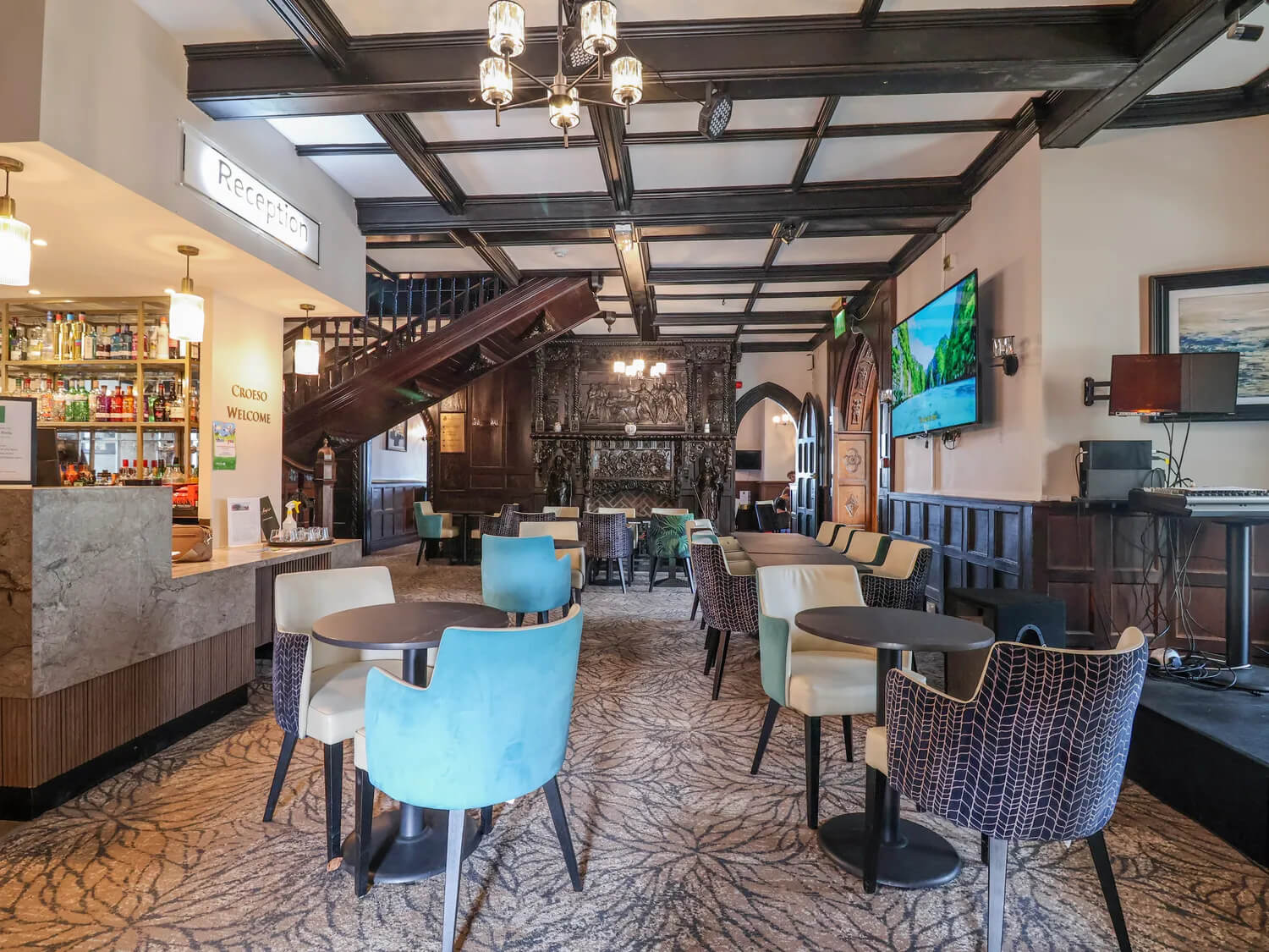 Woodlands Hall Holiday Park - Reception