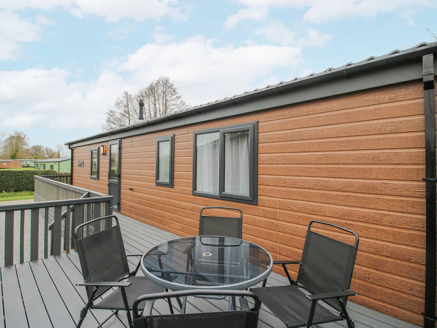 Arrow Bank Lodge Accommodation