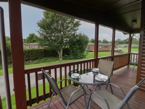 Arrow Bank Accommodation Deck