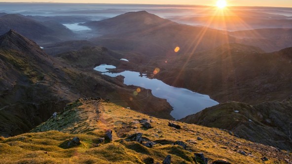 Sunrise from the top of Yr Wyddfa