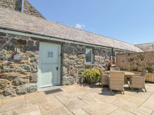 Barn entrance at Tyddyn Goronwy