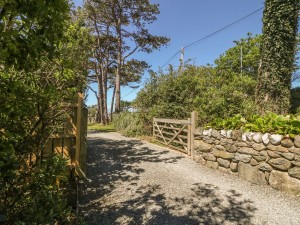 Setting of Tyddyn Goronwy