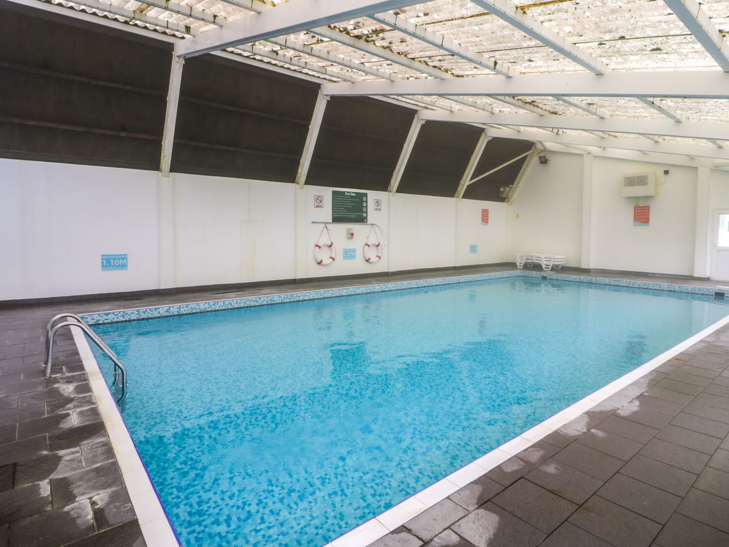 Snowdon View Holiday Park - Indoor Swimming Pool