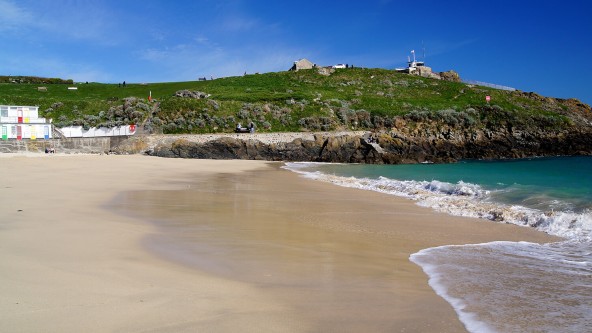 Porthgwidden Beach