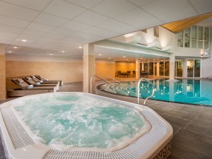 Clowance Jacuzzi