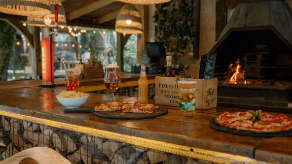 On-site Restaurants and Café